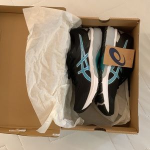 Asics GT-2000 9 (black & blue) NWT